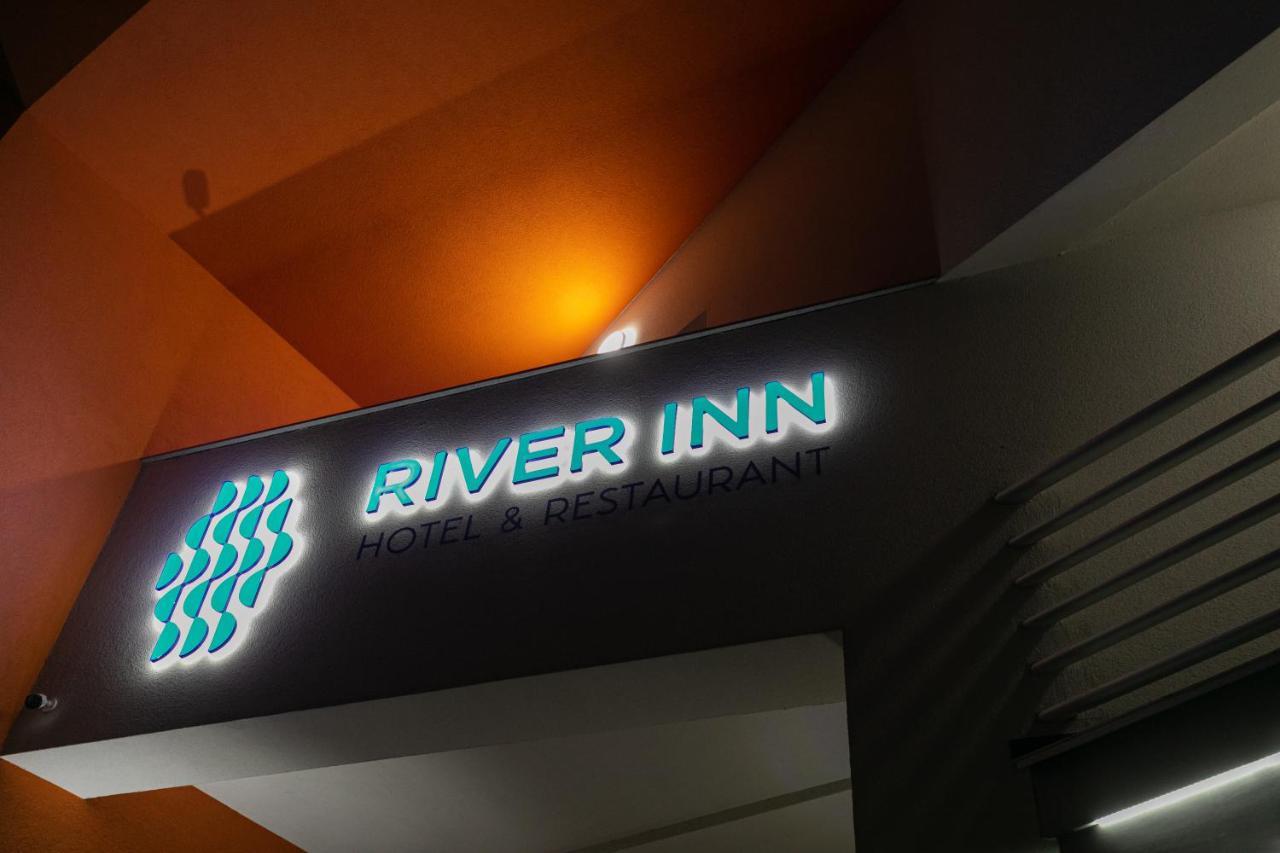 River Inn Stari Banovci ภายนอก รูปภาพ